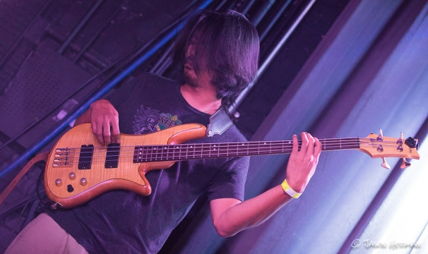 Bass players were out in force tonight.