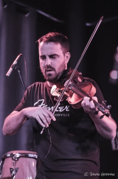 The violin made an appearance on stage tonight.