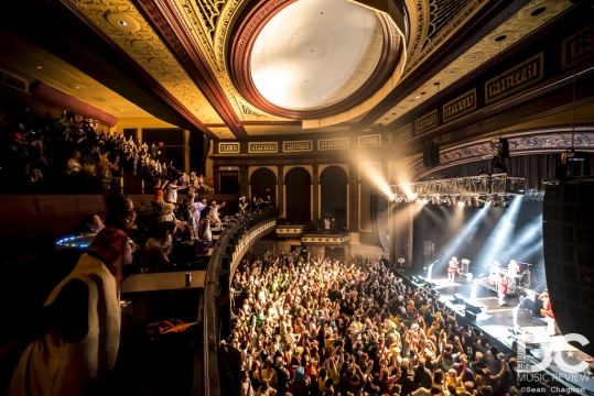 Pigeons put on a great spectacular at the most beautiful venue in Richmond, VA