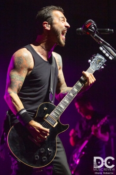 Sully Erna Rockin' Out