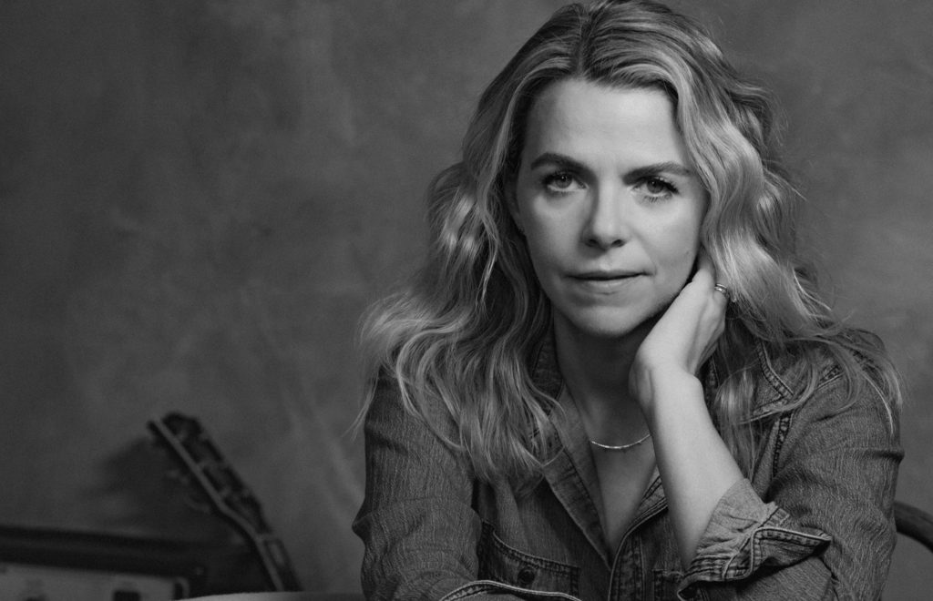 Aoife O'Donovan (Photo Credit: Omar Cruz)