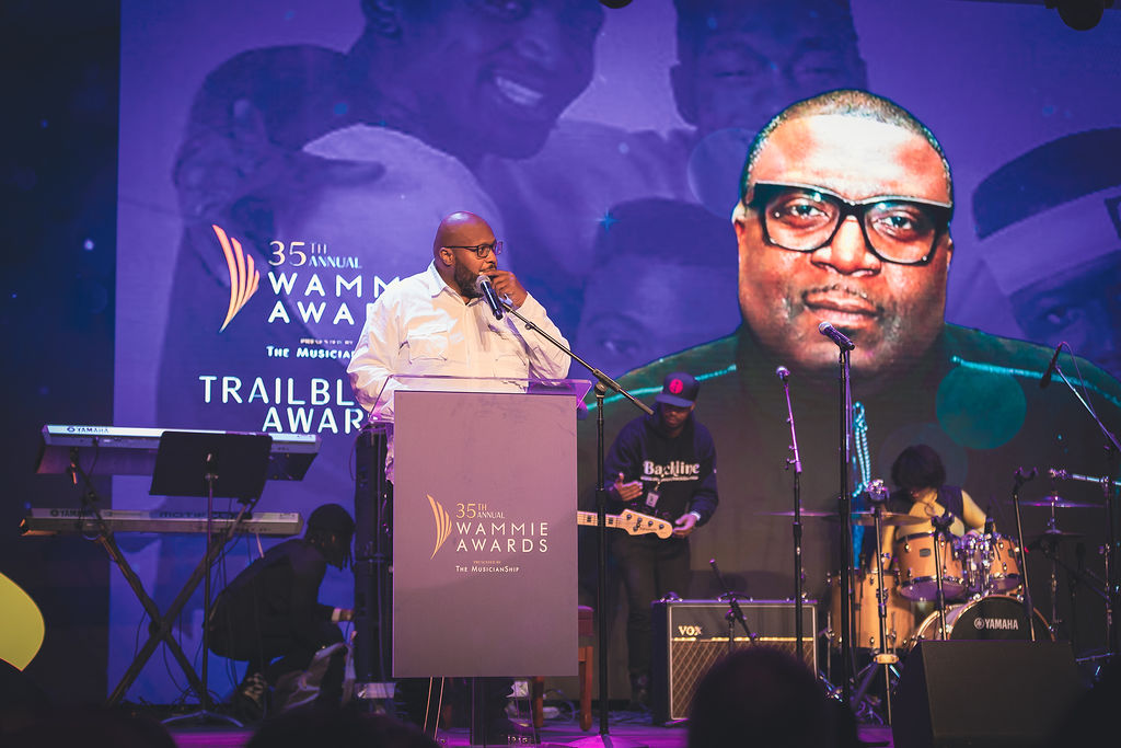 Tarek ‘Terk’ Stevens receiving the Trailblazer Award (Photo Credit: Erica Blake Photography)