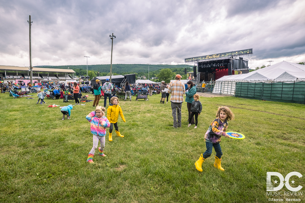Young fans enjoying DelFest Young fans enjoying DelFest