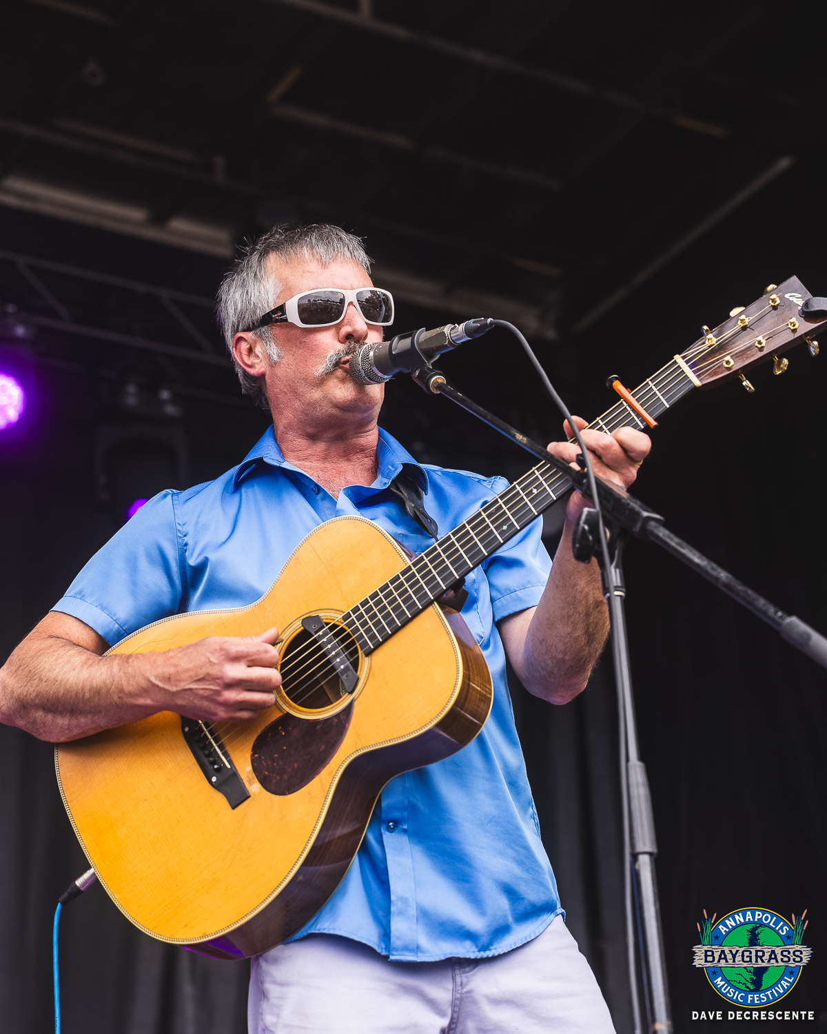 Larry Keel (Photo Credit: Dave DeCrescente)