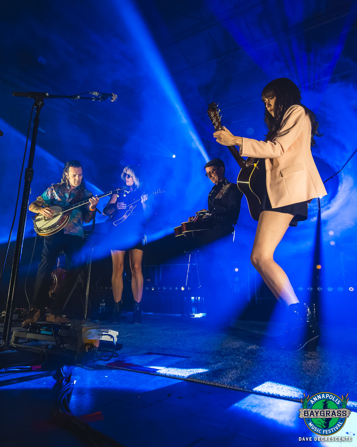 Molly Tuttle (Photo Credit: Dave DeCrescente)
