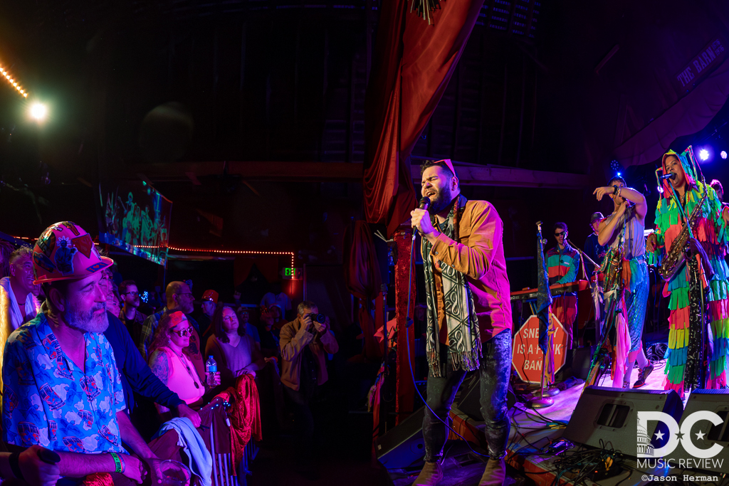 Underground Sneezhäus