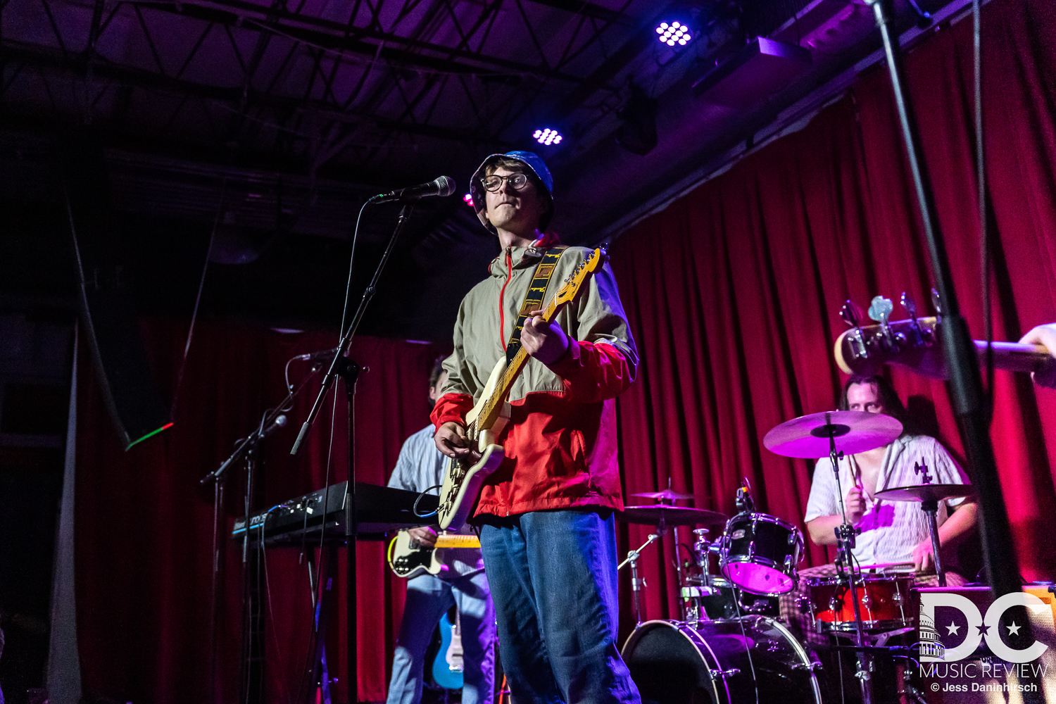 Pete Hayes & The Contradictions